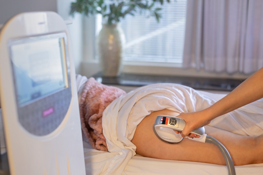 A VelaShape III session at Carolina Pintos Therapy